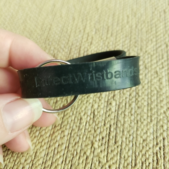 New Sperry TopSider Black Rubber Keychain - Picture 6 of 6